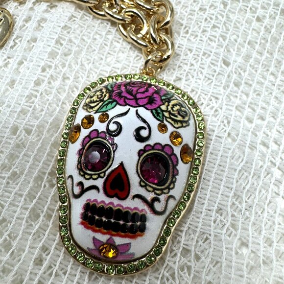Betsey Johnson Sugar Skull Pendant Necklace Gold Tone Chain Pink Flower Accent - Picture 9 of 9